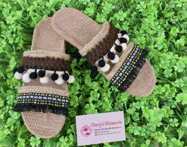 Buffet dép cói tự mix phụ kiện theo ý thích