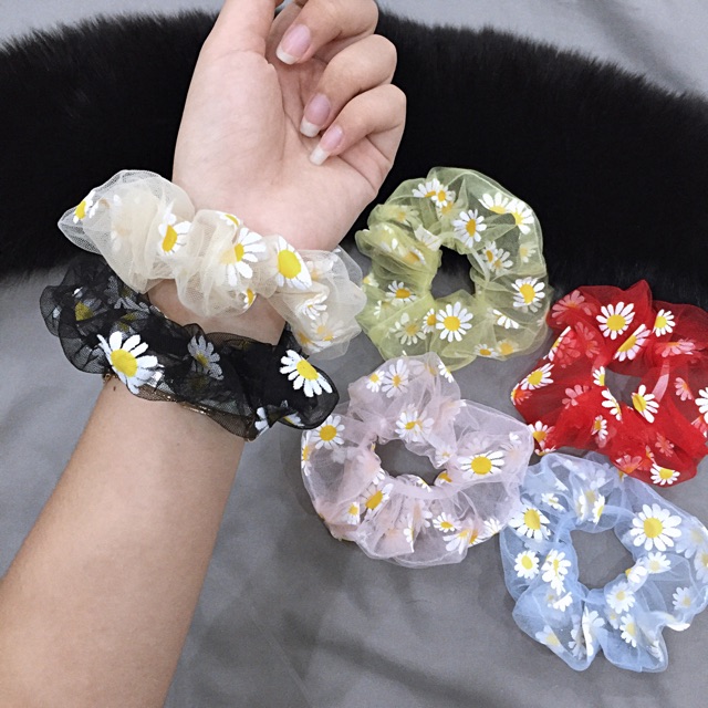 Cột scrunchies hoa cúc lưới
