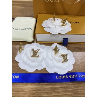 Bông tai cao cấp LV full box