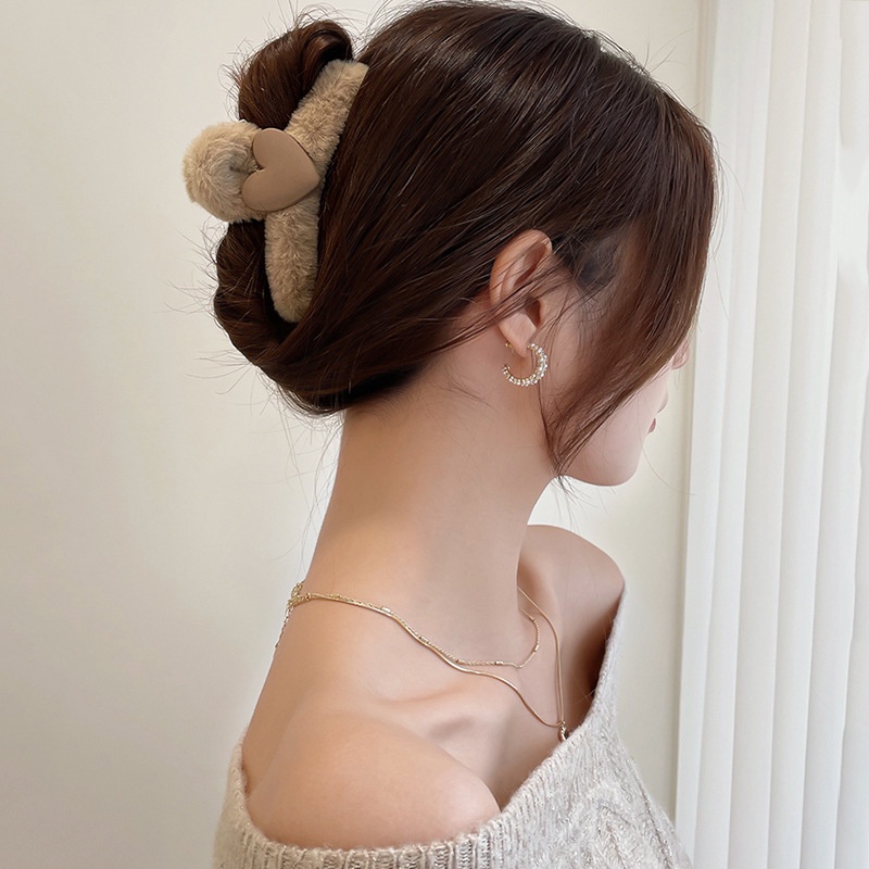 Kẹp Tóc Hình Gấu Bằng Lông Nhung Dễ Thương Xinh Xắn Cho Nữ