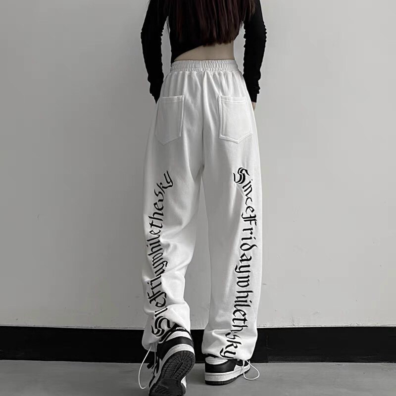 Quần Jogger Chữ Sau Quần Ống Rộng Bo Gấu Siêu Hack Chân Nam Nữ Form Rộng Unisex Chất Nỉ Dày Dặn