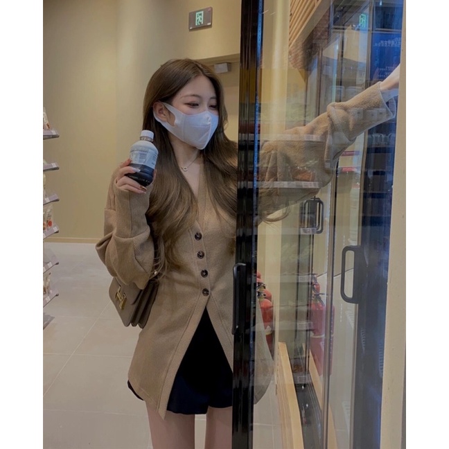 Áo Cardigan Len Dài Tay Kiểu Vạt Hai Bên Siêu Lạ Cho Mùa Thu Đông