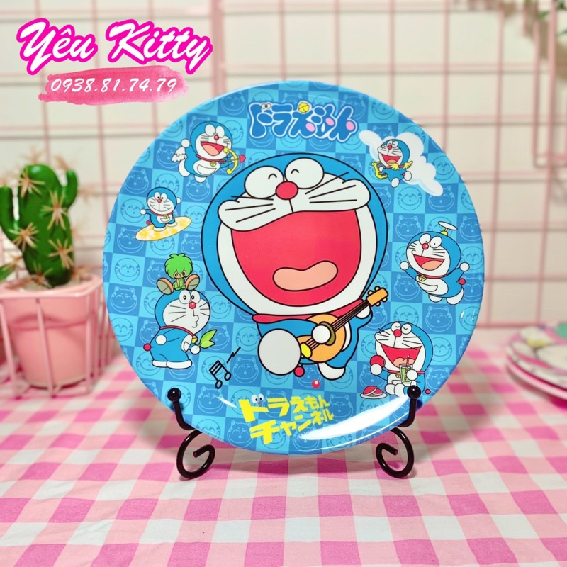 Dĩa tròn Doremon Doraemon Hello Kitty