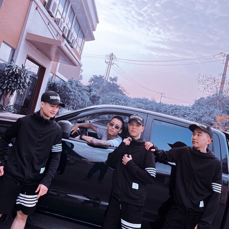 Áo Chống Nắng Nam Nữ Tay Sọc Hottrend 2022