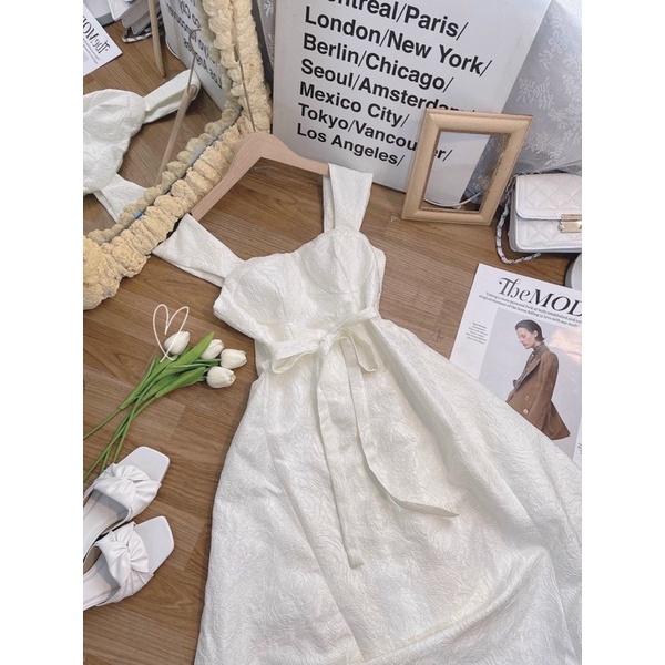 Đầm gấm xốp 2s bản to