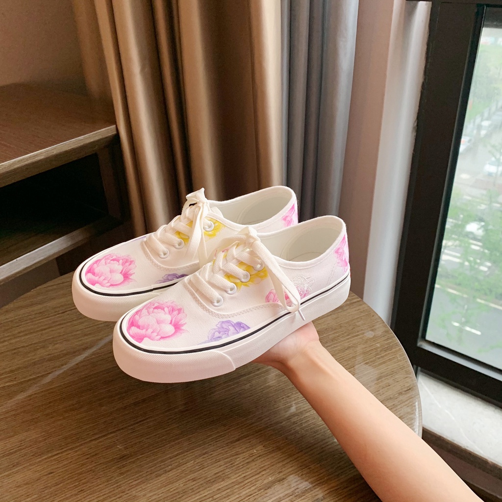 Giày Thể Thao Nữ Ulzzang Vintage, Giày Vải Canvas Graffiti Họa Tiết Hoa Mẫu Đơn Basic Hàn Quốc Street Style-classy_shoes