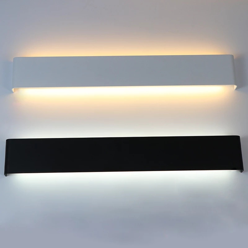 Đèn LED treo tường với khung khôm dùng cho gắn gương nhà tắm
