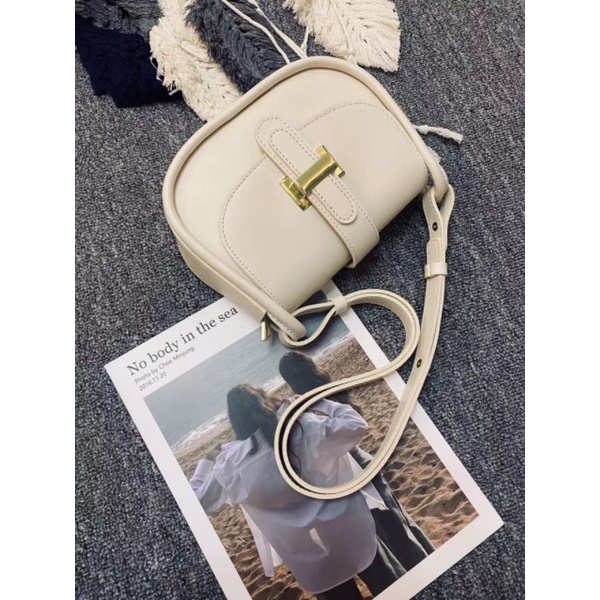 TÚI đeo chéo NHỎ xinh