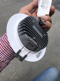 ÂM TRẦN 12W RẠNG ĐÔNG