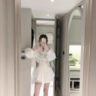 Bộ Áo Sơ Mi Trắng Dáng Rộng Phối Chân Váy Eo Cao Sành Điệu Cho Nữ