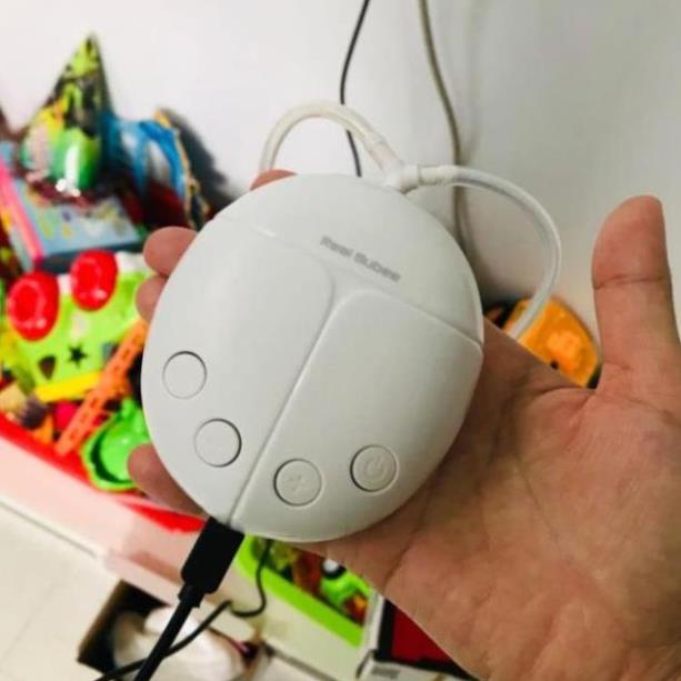 Máy hút sữa điện đôi Real bubee và máy hâm sữa tặng kèm bình sữa cao cấp cho bé