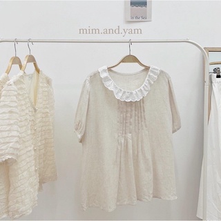Áo Linen xếp ly ngực cổ ren