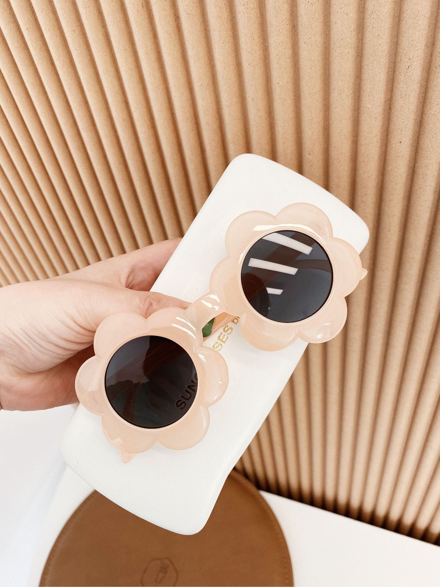 Mắt Kính Hoa 6 Cánh Thời Trang Cho Bé | BigBuy360 - bigbuy360.vn