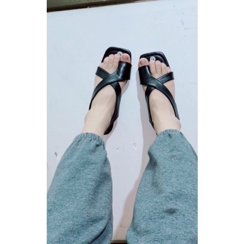 ZZ99- Dép sandal thời trang, xỏ ngón mũi vuông