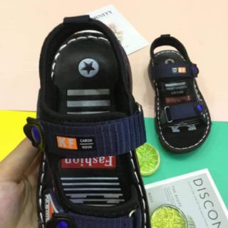 Sandan bé trai superme size 31-36