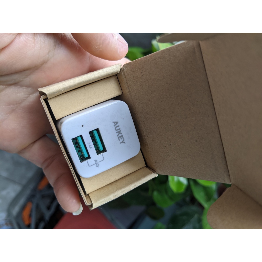 Củ sạc nhanh Aukey chính hãng 2 đầu ra 12W