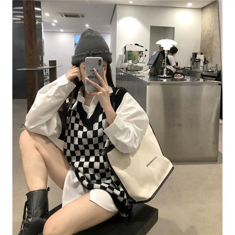 [CÓ SẴN] FORM TO áo len gi lê cổ tim hoạ tiết kẻ bàn cờ đối xứng | BigBuy360 - bigbuy360.vn