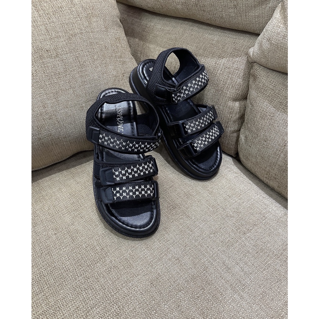 Sandal học sinh da mịn pha vải dù đế cao - 3P