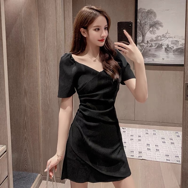 Đầm kiểu xếp ly hách dáng 2 màu đen trắng - d108