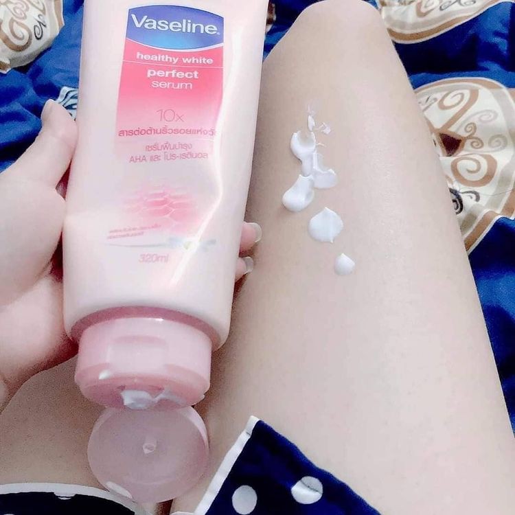 Sữa Dưỡng Thể Vaseline 10X Tuýp 320ml