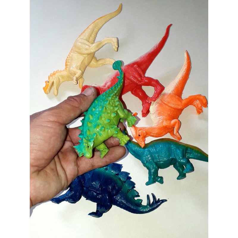 Sét 6 con khủng long mô hình bằng nhựa cứng dài 16 cm đến 18 cm