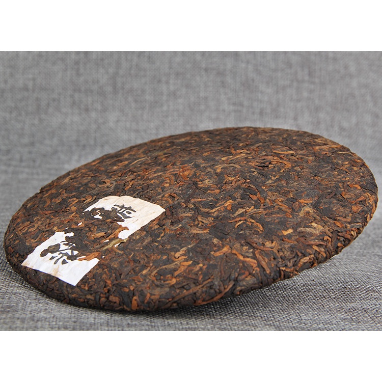 BÁNH TRÀ PHỔ NHĨ CHÍN VÂN NAM KIM NHA LÃO BAN CHƯƠNG 11 NĂM TUỔI 357 GRAM (NĂM SẢN XUẤT 2011)