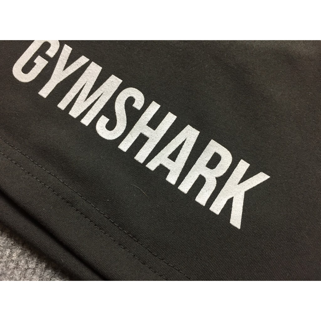 Quần short gymshark đen