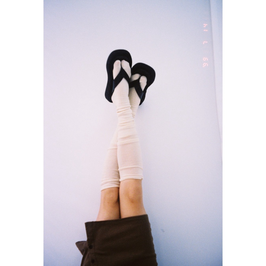 Sheer knee-socks - Tất dài đến đầu gối