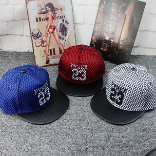 Snapback logo Pyrex 23,3 màu,giá 140k