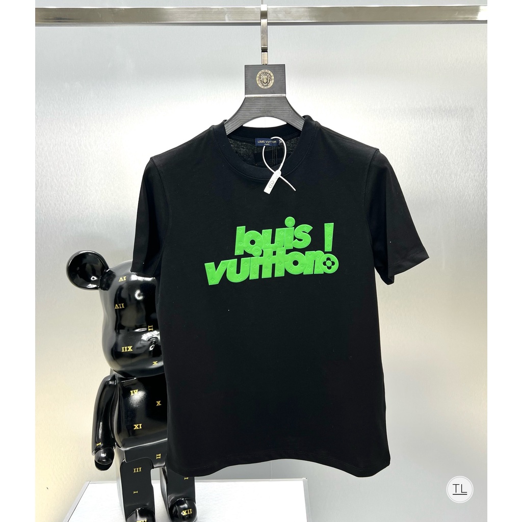 Áo phông nam LV chữ xanh, áo thun nam ngắn tay không cổ mẫu mới hot trend chất thoáng mát form cực đẹp mặc đôi mã T0023