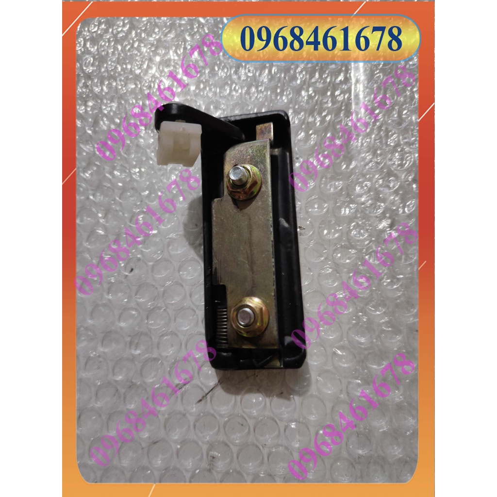 Tay mở lốp dự phòng Mitsubishi Jolie