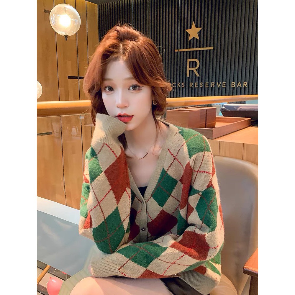 Áo len cardigan cheap moment với BTS V