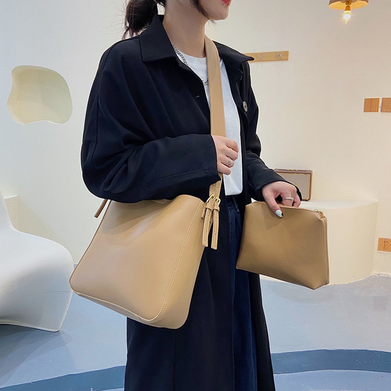 Túi đeo chéo màu trơn đơn giản thời trang cao cấp