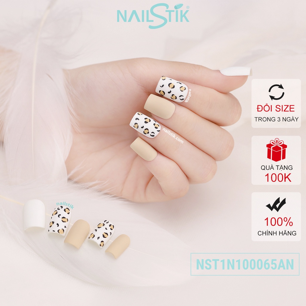 Móng úp thiết kế by NAILSTIK, màu trắng nude, form móng ngang, ngắn/dài, 065