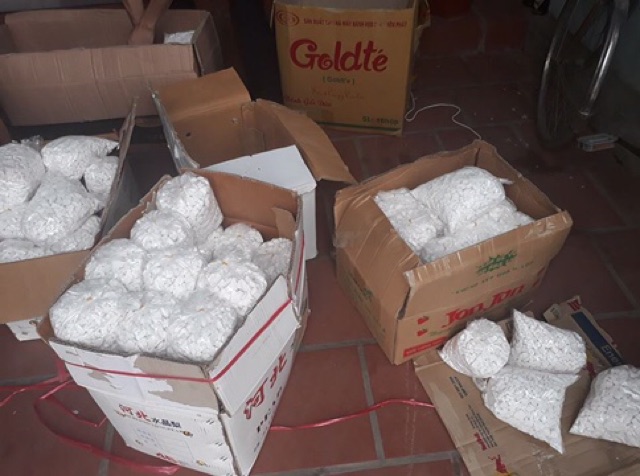 Giá tốt nhất combo 1 kg sắn dây trắng, ngon, sắc cạnh. Hàng loại 1