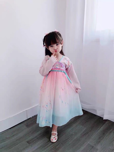 Đường phục trẻ em ombre hồng