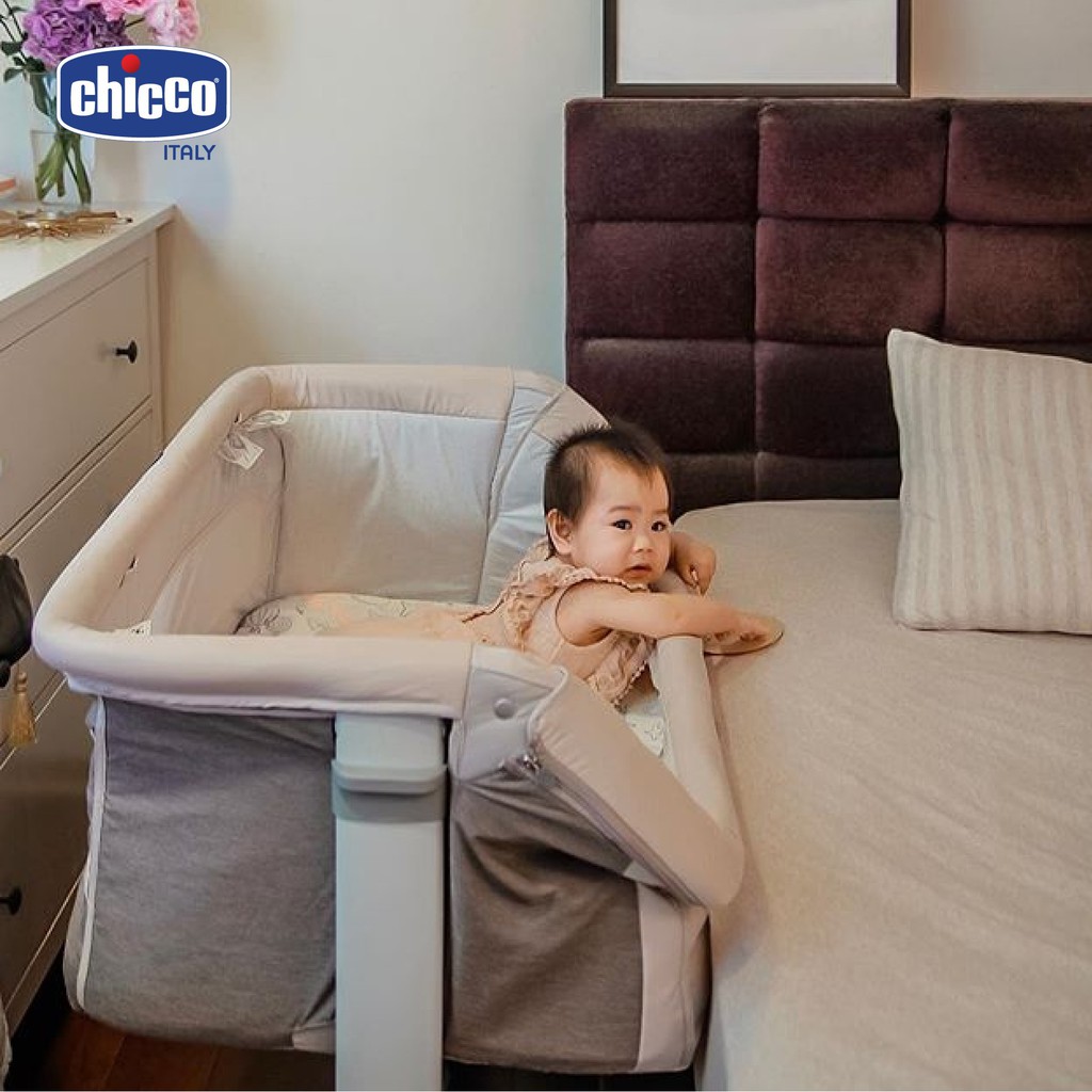 Cũi kề giường đa năng Chicco Next2Me air màu be