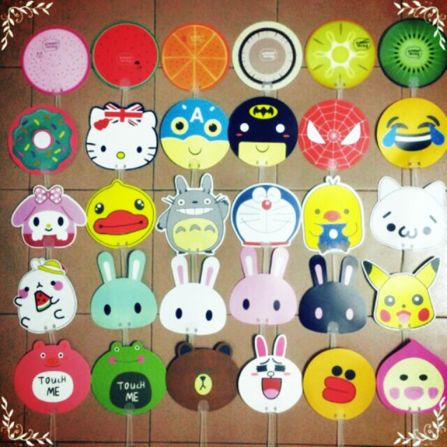 Quạt tròn cầm tay cute