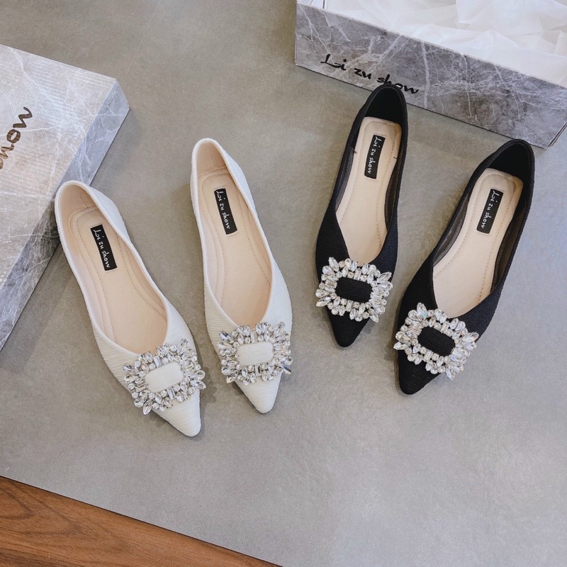 Giày Búp Bê Khoá Đá Mũi Nhọn Khoá Đá Siêu Sang Chảnh