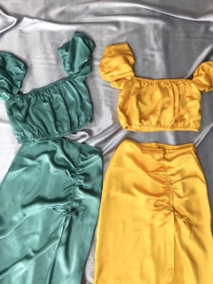 Set tay phồng váy sẻ tà