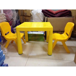 Bộ bàn ghế trẻ em nhựa đúc Song Long thần thánh { Bộ gồm 1 bàn và 1 ghế )