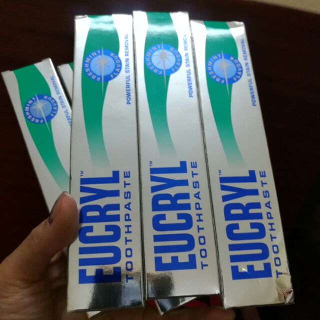 Kem trắng răng Eucryl