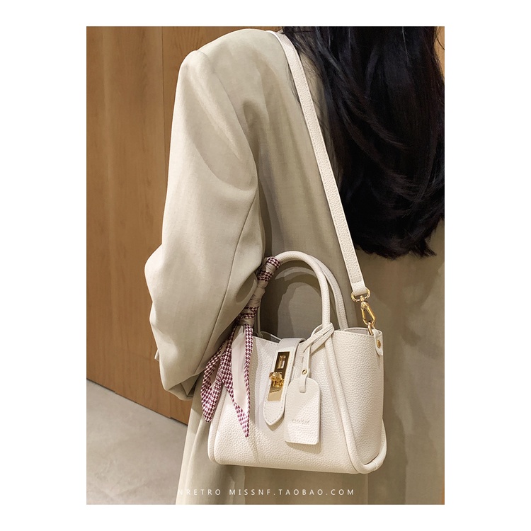 Túi Xách Thiết Kế Mới Cao Cấp Thời Trang Mùa Xuân Hè 2022 Dành Cho Nữ