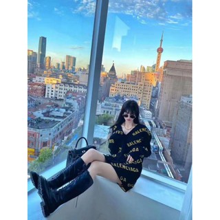 Khoác len dáng dài Balenciaga