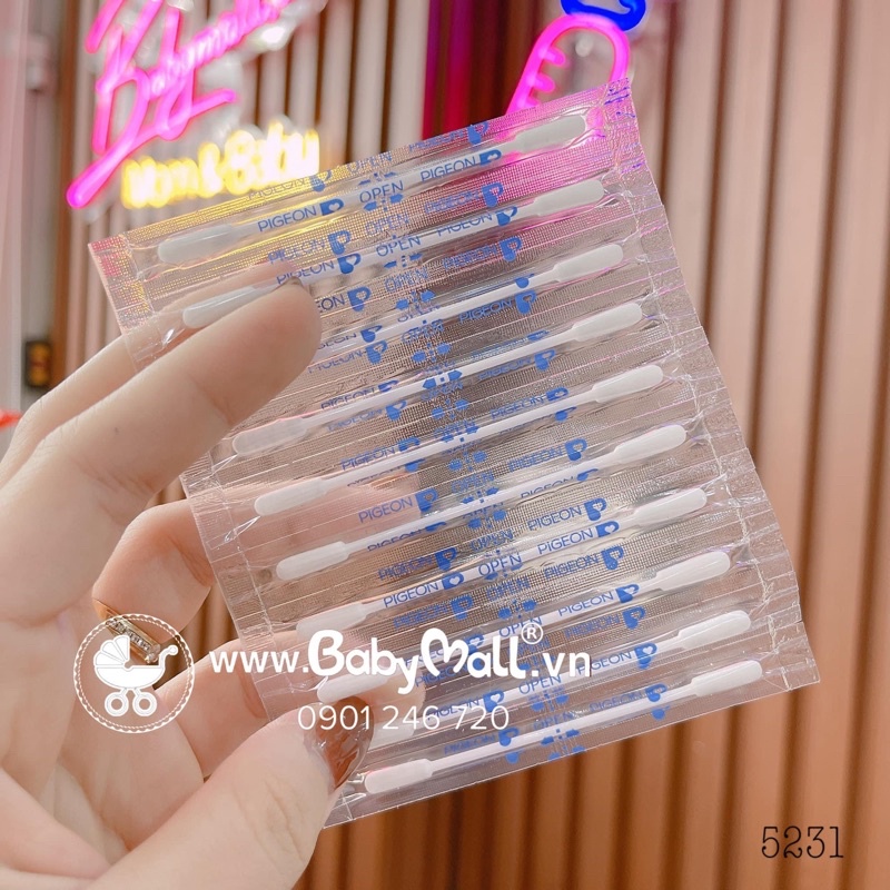 Bông tăm Pigeon nội đia Nhật tẩm dầu 50c
