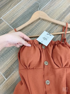 Váy hai dây cúp ngực đi biển