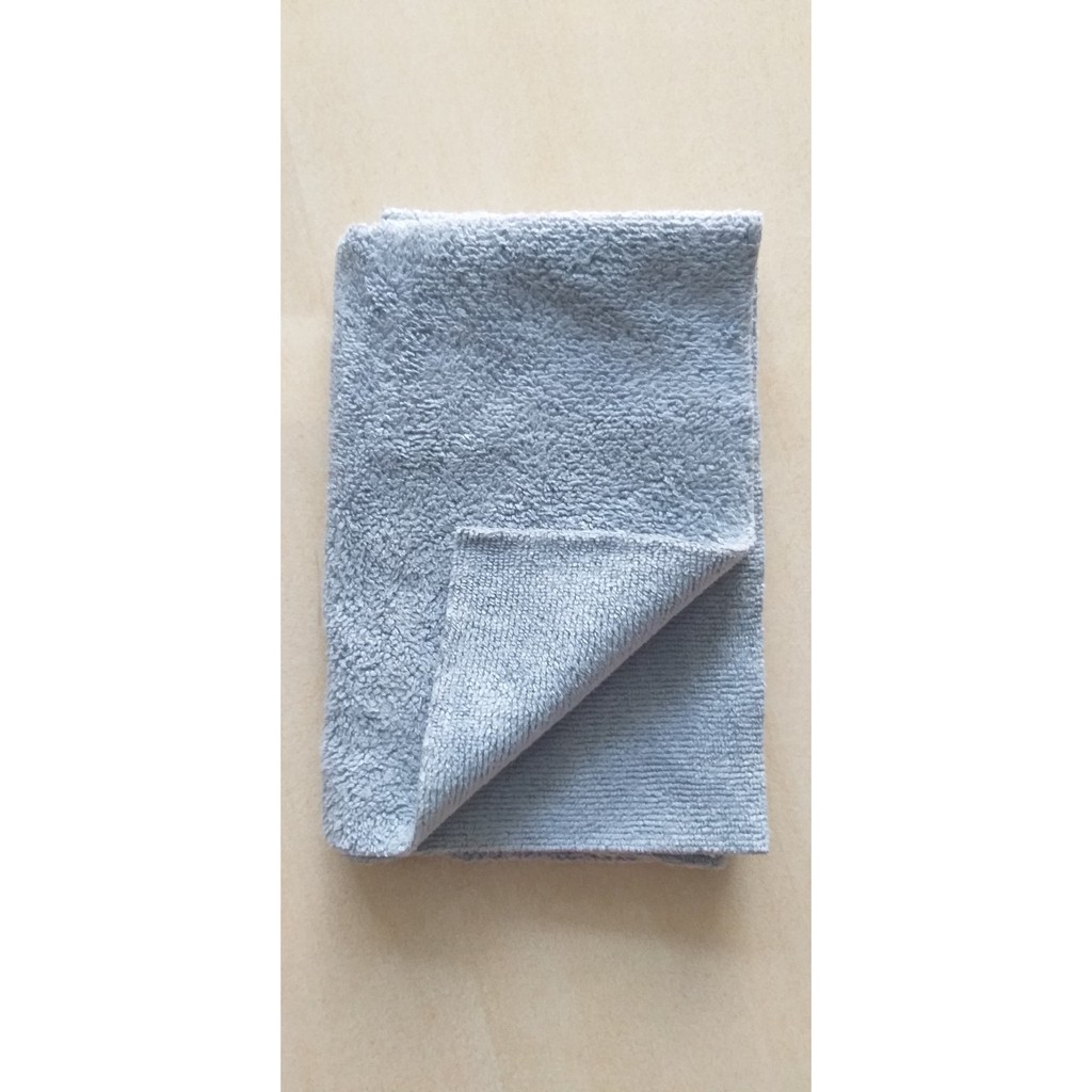 1 Khăn lau siêu sợi không viền, không xù lông - Microfiber Edgeless 40cm x 40cm
