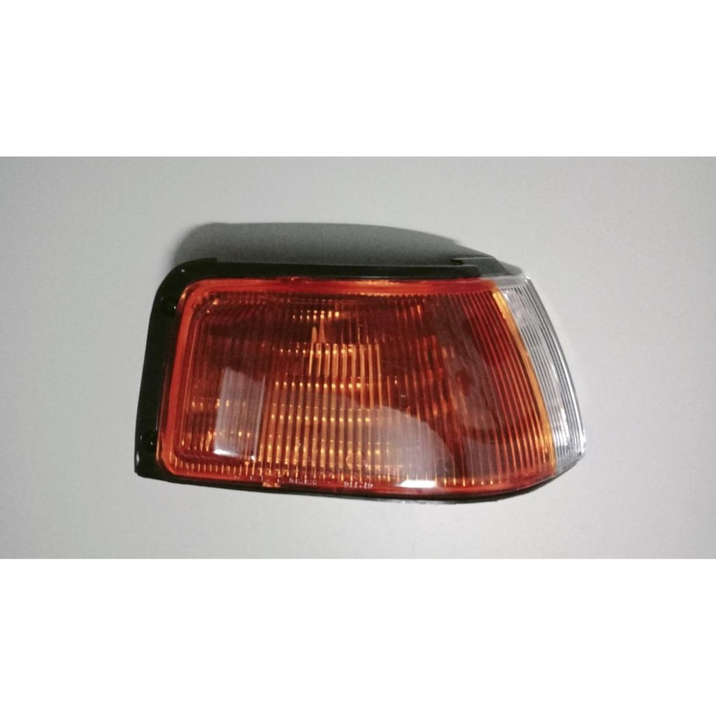 Đèn xi nhan Mazda 323 đời 95-97