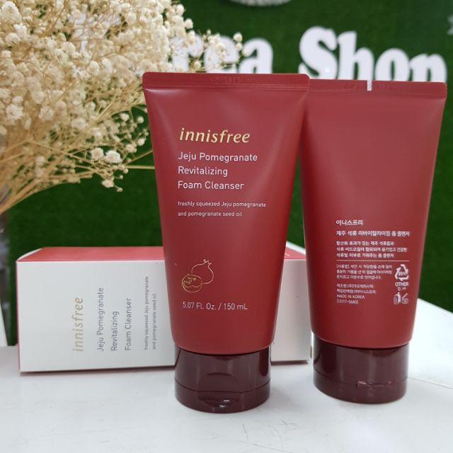 Sữa rửa mặt Innisfree quả lựu làm sáng da chống lão hóa