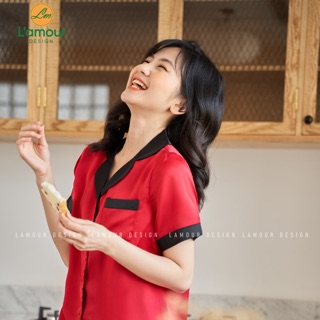 Bộ Lụa đỏ trơn cổ đen - Áo ngắn quần dài